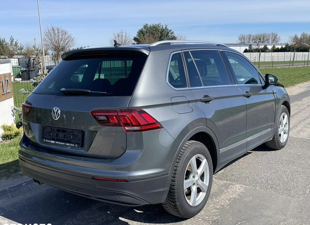 Volkswagen Tiguan cena 52900 przebieg: 62000, rok produkcji 2018 z Świdnik małe 92